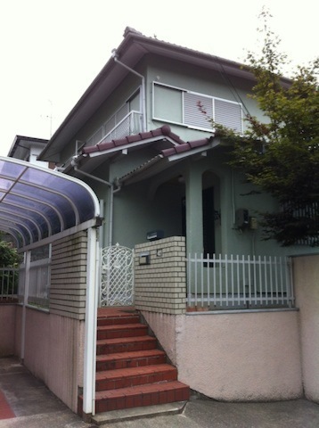 戸建住宅の屋根と外壁塗装